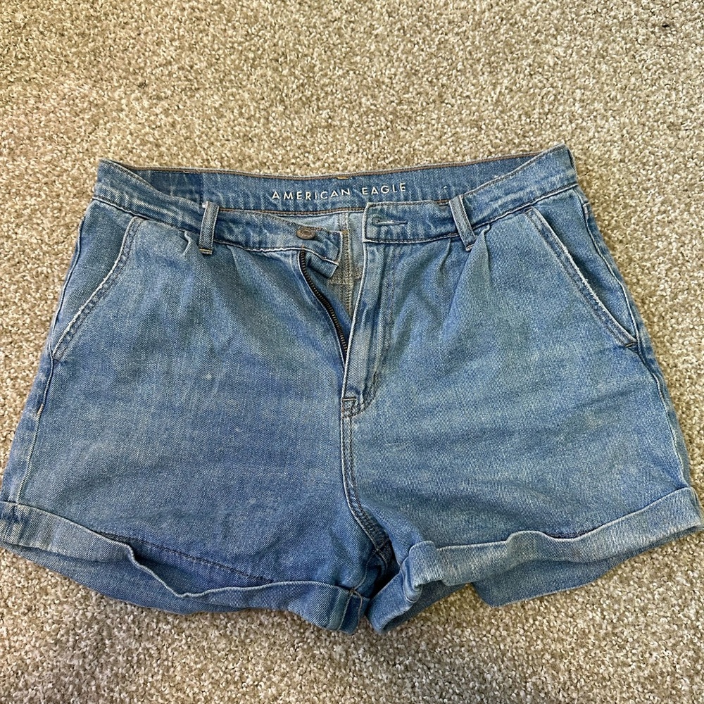American eagle Jean shorts in dark blue size 10